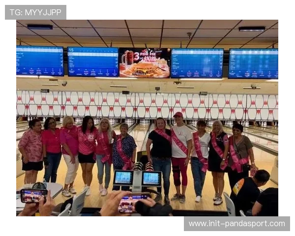 圣路易斯城球员家属义卖筹款助力乳腺癌防治公益 圣路易斯城球员家属义卖筹款助力乳腺癌防治公益