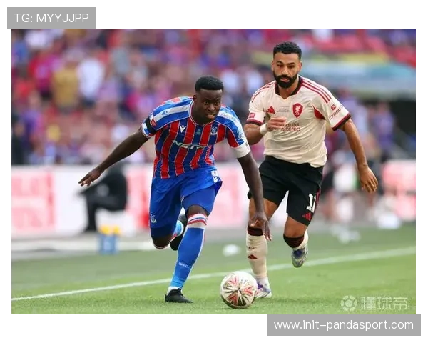 水晶宫后卫格伊转会利物浦失败，主帅以辞职威胁强留球员